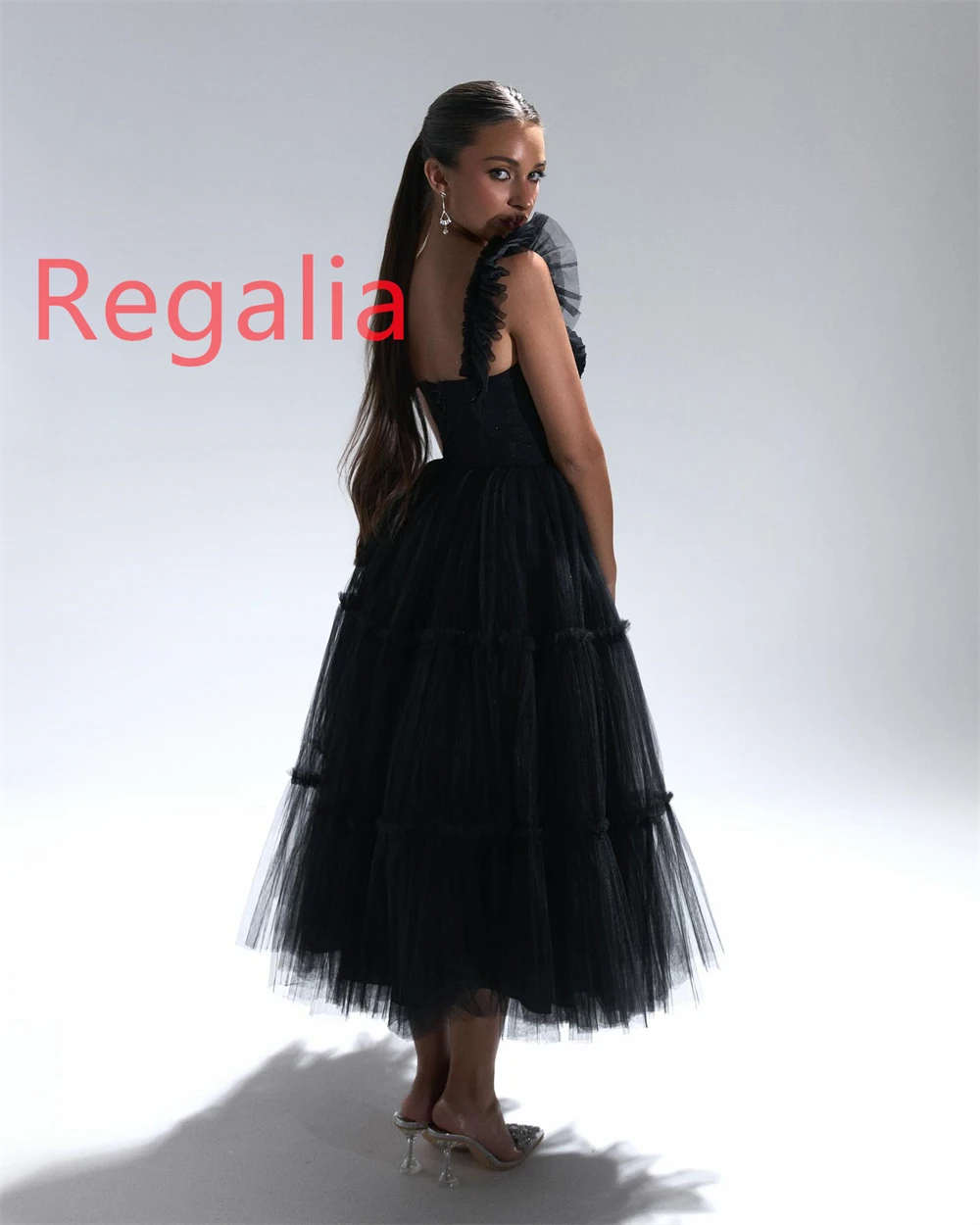 فستان سهرة أنيق من التول الأسود مخصص كلاسيكي بدون حمالات بدون أكمام فساتين العودة للوطن مزاجه فساتين المناسبات الخاصة #5