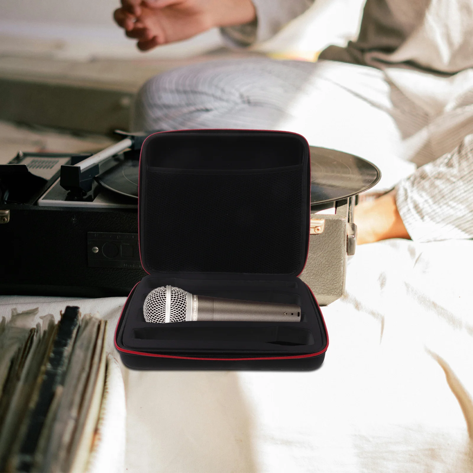 

Microphone Carrying Case Handheld Portable Storage Pouch with Accessories Compartment Mic Hardshell Case