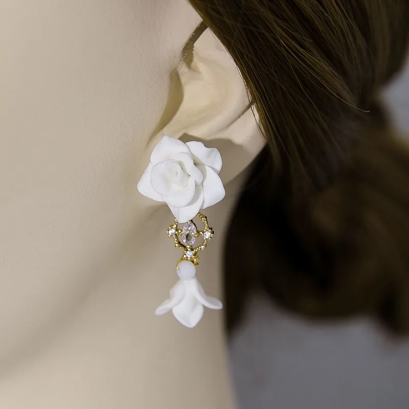 

HQ Bridal Earrings Woman Polymer Clay Flower Elegant Fashion Zircon Sweet Wedding Bride Earring Accessories Fine Jewelry Gift