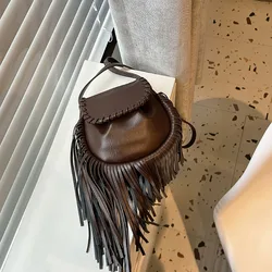 Niche Design Tassel Crossbody Bag Korean Style Lady High-End Fashion New Small Square Bag 2023 Simple Wind Commute Shoulder Pack