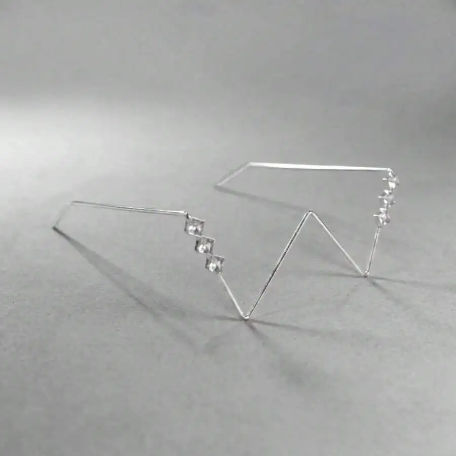 

Stylish V-Shaped No Lens Decorative Glasses Frame For Party Fashion Eyewear
