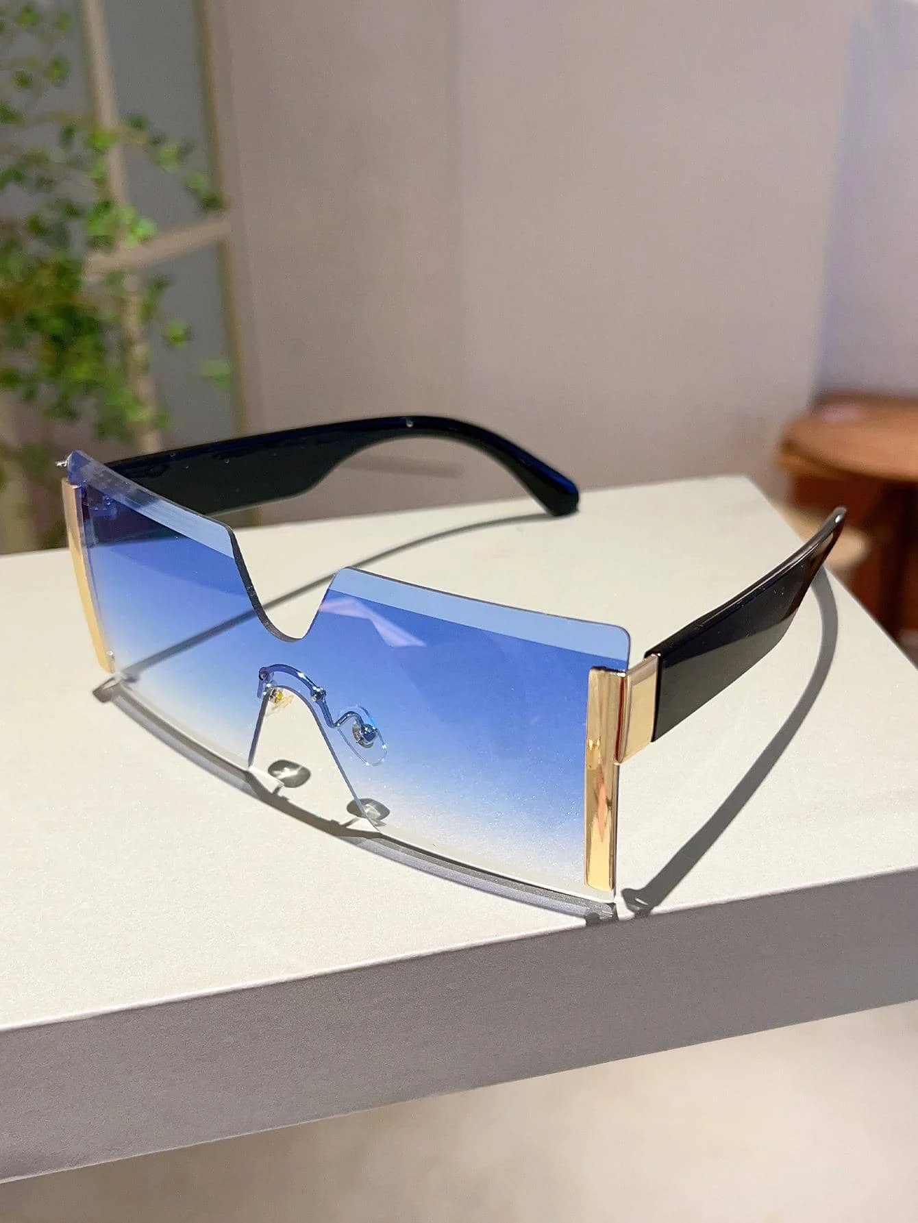 Ombre Geo Lens Rimless Fashion Glasses, Statement Party Shades, Women's Beach/Outdoor, Summer Vacation，sc25042773708801633