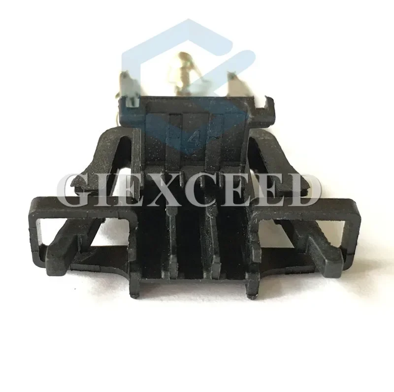 2 Sets 3 Pin AC Assembly 3B0972703 Auto Horn Socket Automotive Door Light Socket For VW Skoda Superb