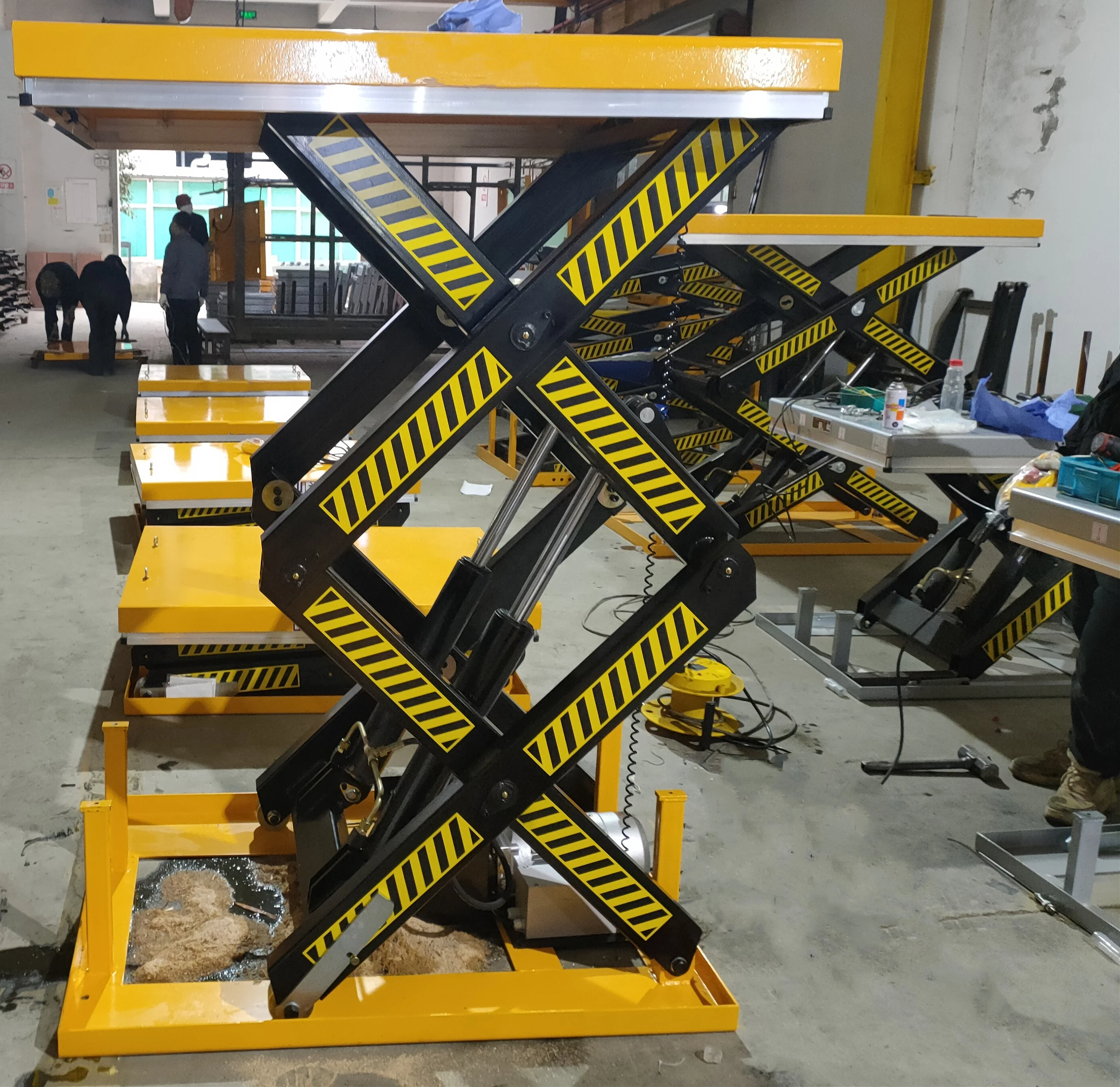 Рисунок 6 - Стационарный ножничный гидравлический