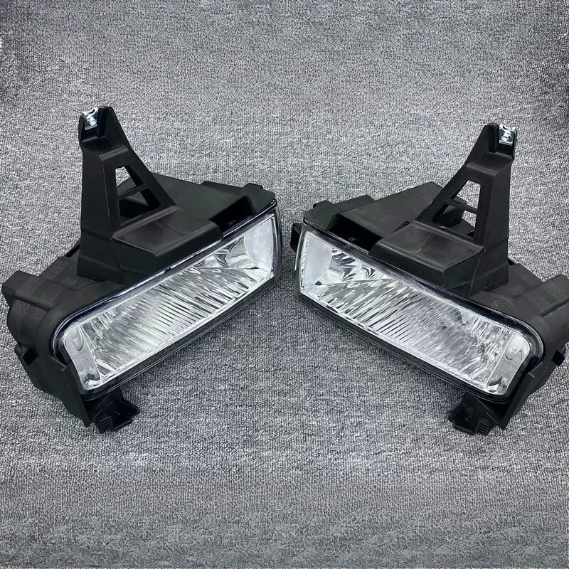 For Toyota 2008-2011 Land Cruiser LC200 UZJ200 Front Bumper Fog Light Assembly