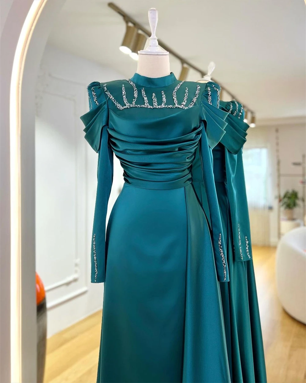 Customized  Elegant High Collar Sheath Cocktail  Sequin Fold S Occasion Evening Gown   فساتين مناسبة رسمية robes de soiré