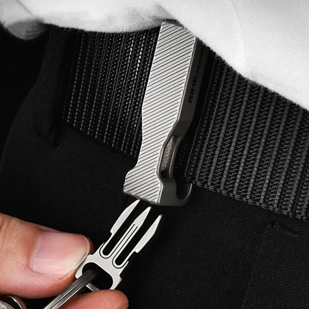 Portable Lightweight Waist Belt Buckle EDC Universal Waist Belt Car Key Ring Titanium Alloy Keychain Outdoor