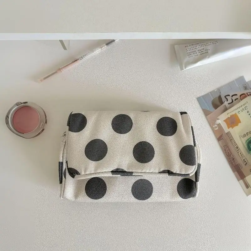 Große Kosmetiktasche mit Polka-Dots und eingebautem Spiegel, tragbare, faltbare Reißverschluss-Make-up-Tasche, Reise-Schönheits-Aufbewahrungs-Organizer für Frauen – Detail 3