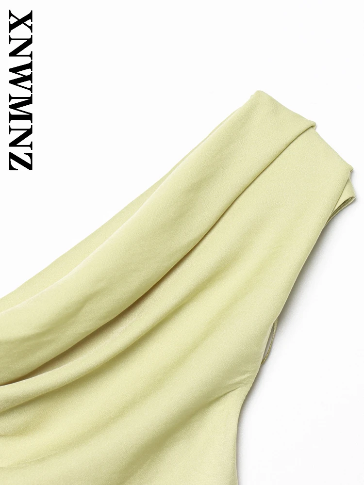XNWMNZ 2025, Sommer Neue Frau Mode Lässig Skew Kragen Schulter Satin Top Chic Weibliche Grün Ärmellose Pendeln asymmetrische