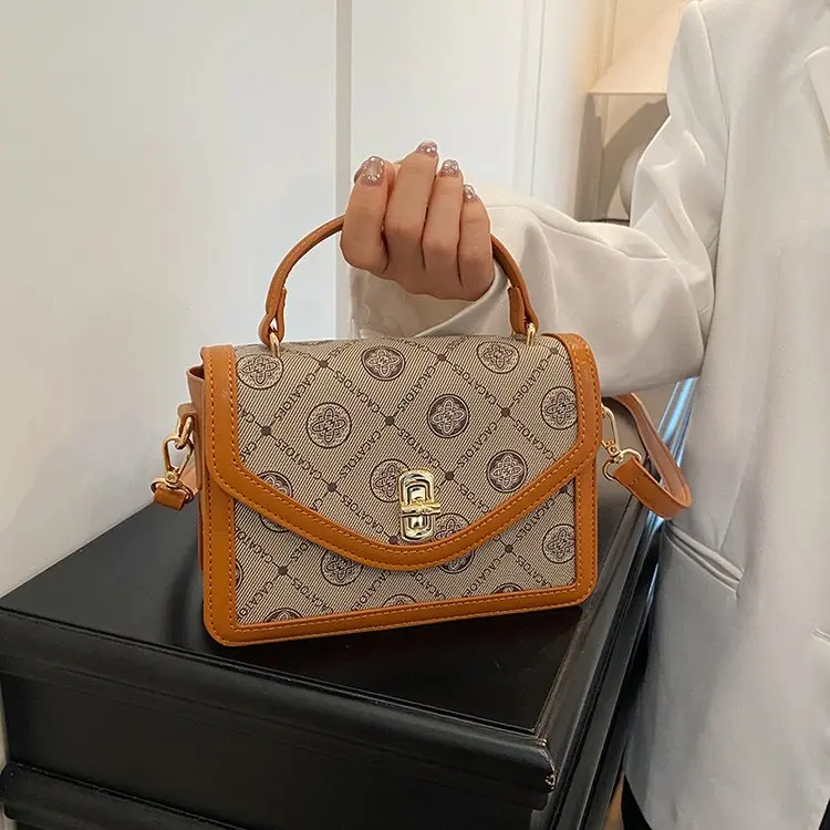 

‌2025 Urban Shoulder Bag for Women - Autumn Winter Messenger Handbag, Trendy Retro Elegant Top-Handle, Work/Weekend/Travel