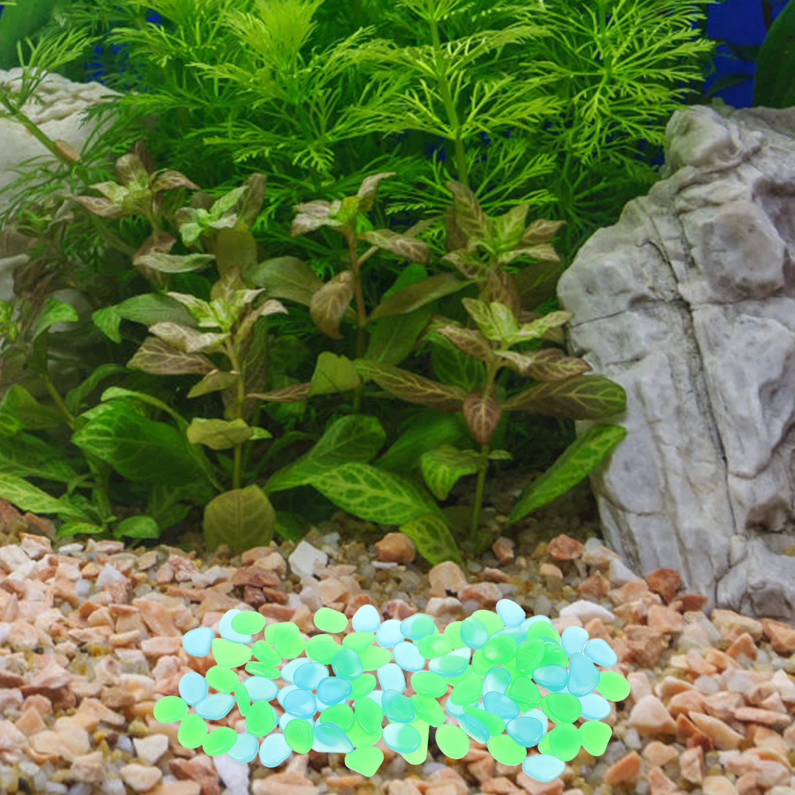 100 قطعة يتوهج في الصخور الداكنة الحصى المضيئة لحوض السمك حديقة المناظر الطبيعية ديكور مقاومة للماء الأحجار الناعمة حوض للأسماك ساحة