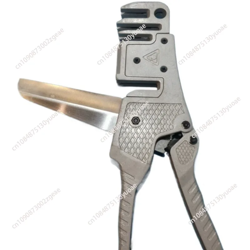 Electrical  scissors, multi-functional cutting, distribution box wire slot scissors, plastic wire slot cutter