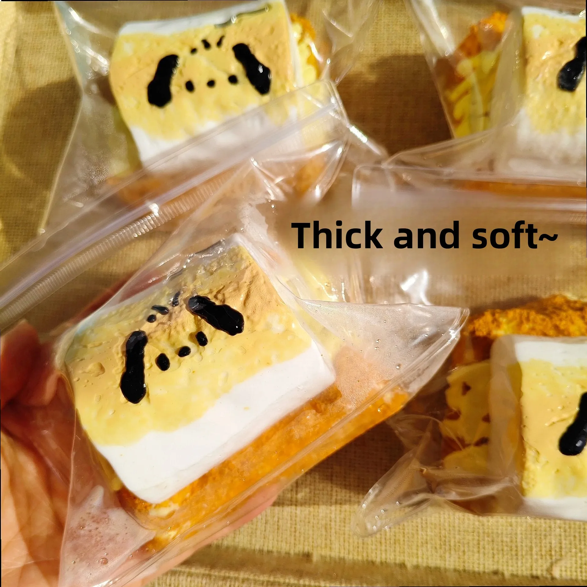 Decompression Pochacco Marshmallow Toast Silica Gel Squishy Food Grade Stress Relief Toy