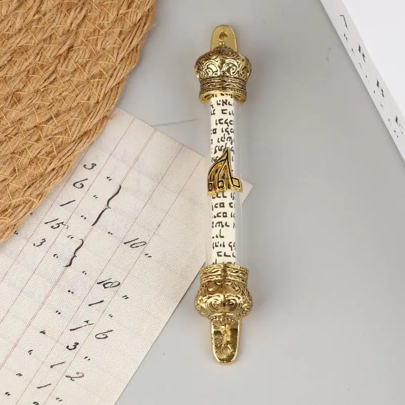 1pc Door Mezuzah Metal Blessing Mezuzahw with Scroll Door Decoration House Religious Gift Retro Mezuzah Case Mezuzah Plaque