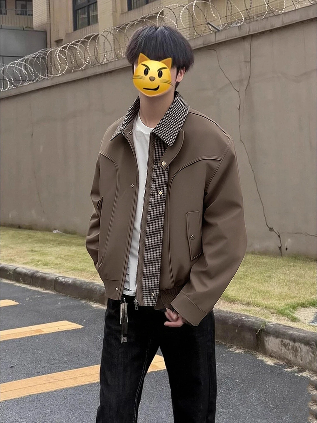 

Мужская бейсбольная куртка Cé Brown American Style: весенняя, модная, городская, свободного кроя, с пэчворком, в стиле флаер, с эффектом потертости на плечах