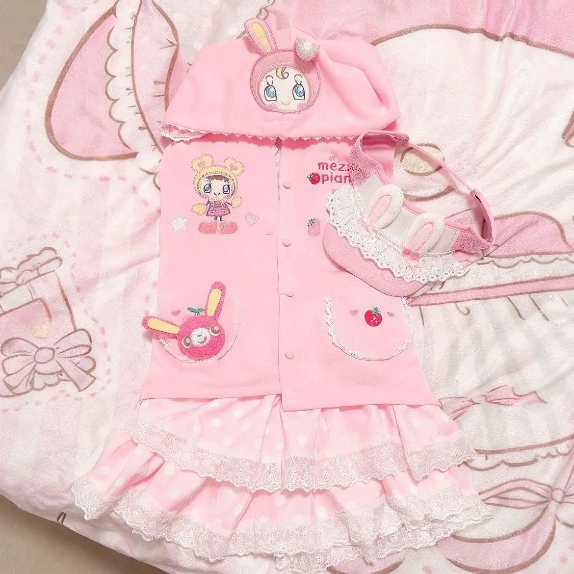 

Japanese Cartoon Mp Embroidery Jojifuku Sweet Girl Hooded Vest 2025 Autumn Winter New Niche Cute All Match Sleeveless Coat