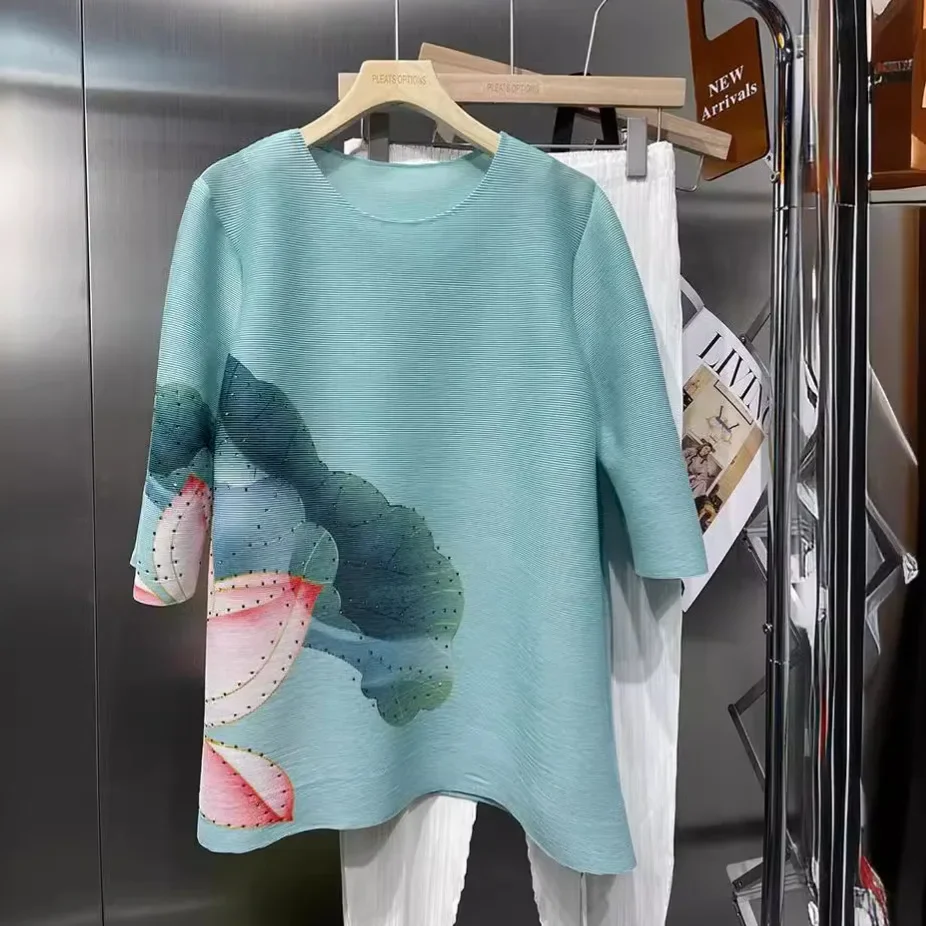 

Морщинистый китайский стиль с принтом лотоса и круглым вырезом, топ с рукавами пять четвертей и свободная футболка на 2025 год