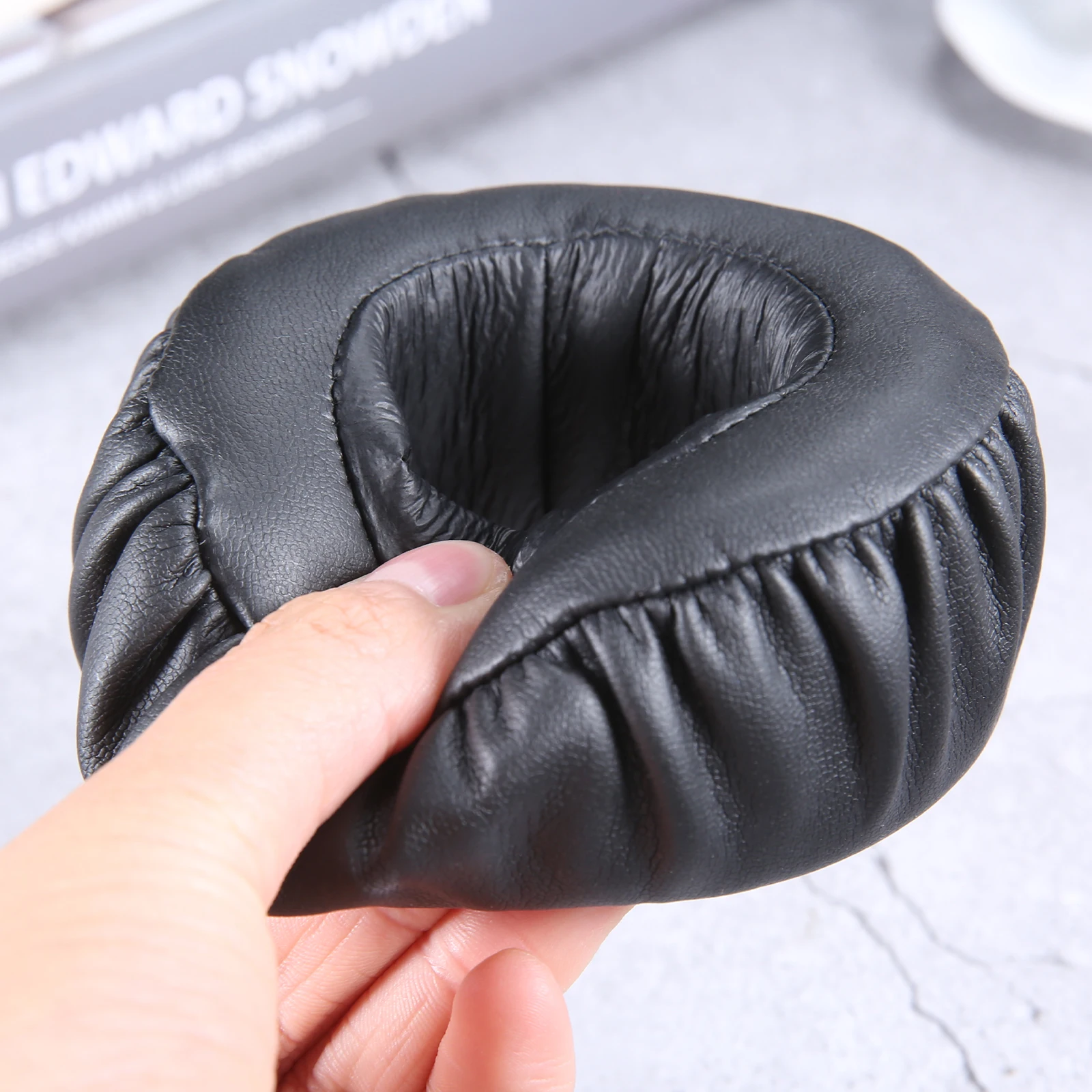 1pair Replacement Earpads fit for SONY MDR-XB500 MDR-XB700 MDR-XB1000 Headphone Headset Cushion Black Artifical Leather Sponge