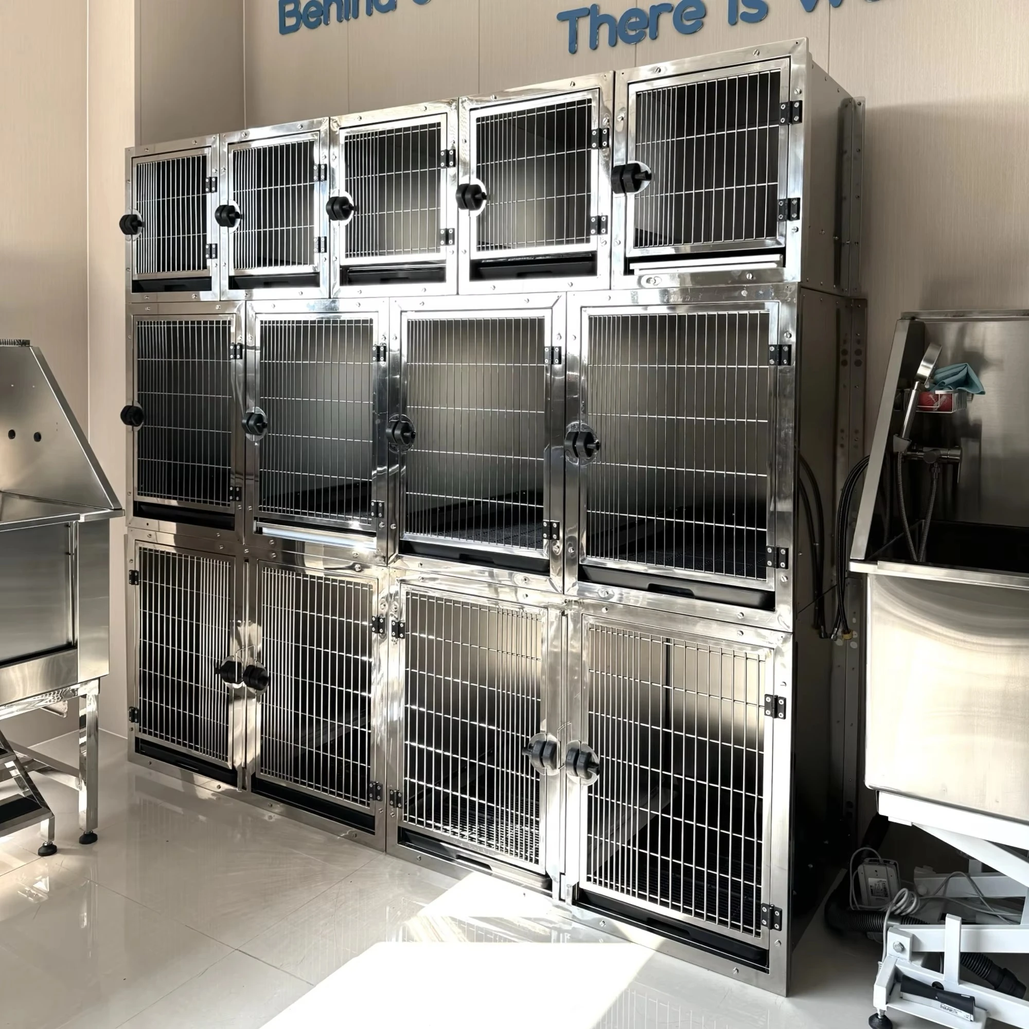 Professional Novelty Designed Stainless Steel Puppy Large Dog Kennel Cage Bank Pet Dog Cages Modular Crates Pet Hotel Cage