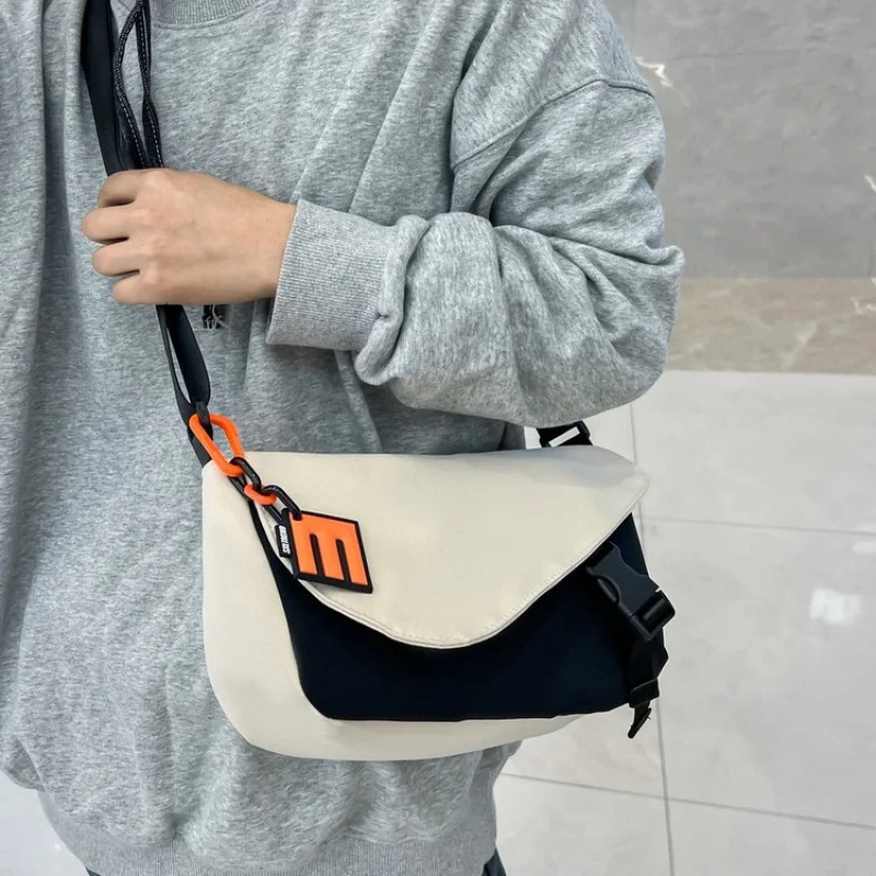 

Курьерская сумка в винтажном стиле для женщин с профессиональным эффектом и элегантным кожаным обновлением