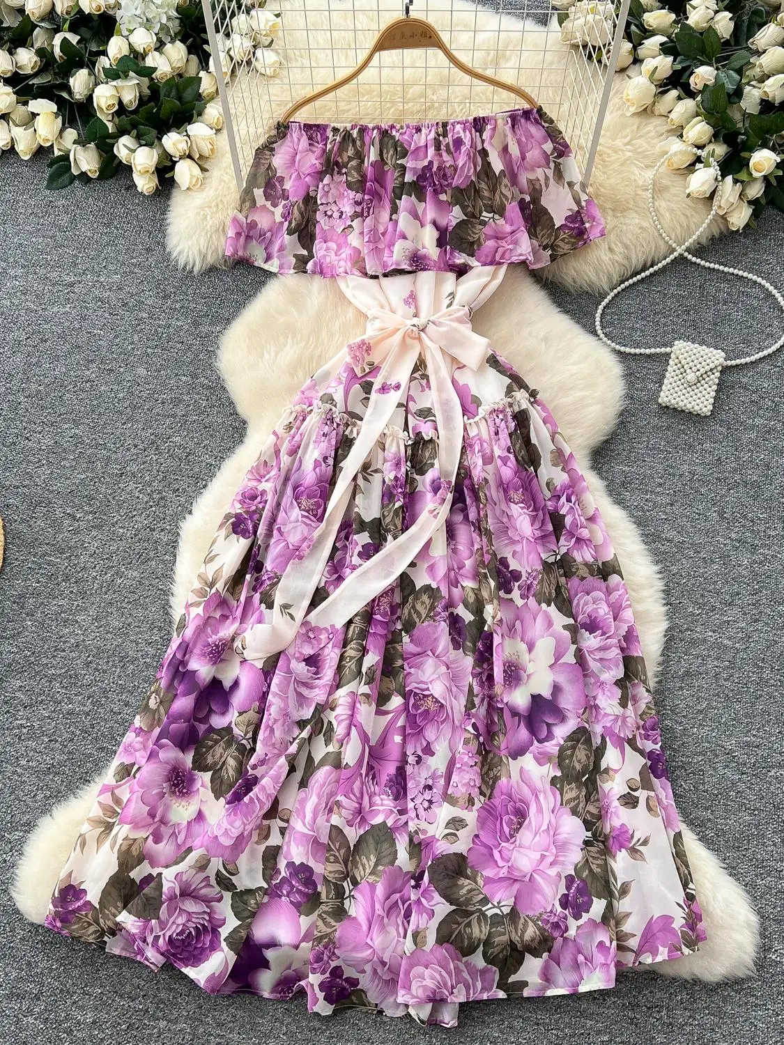 Ele A-Linien-Midikleid mit hoher Taille, Blumendruck, One-Shoulder-Design und plissierter schlankmachender Taille aus Chiffonmaterial