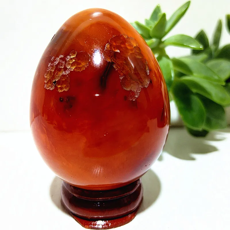 

Natural Red agate beautiful egg shape Stones And Crystals Feng Shui Witchcraft Energy Room Decorations