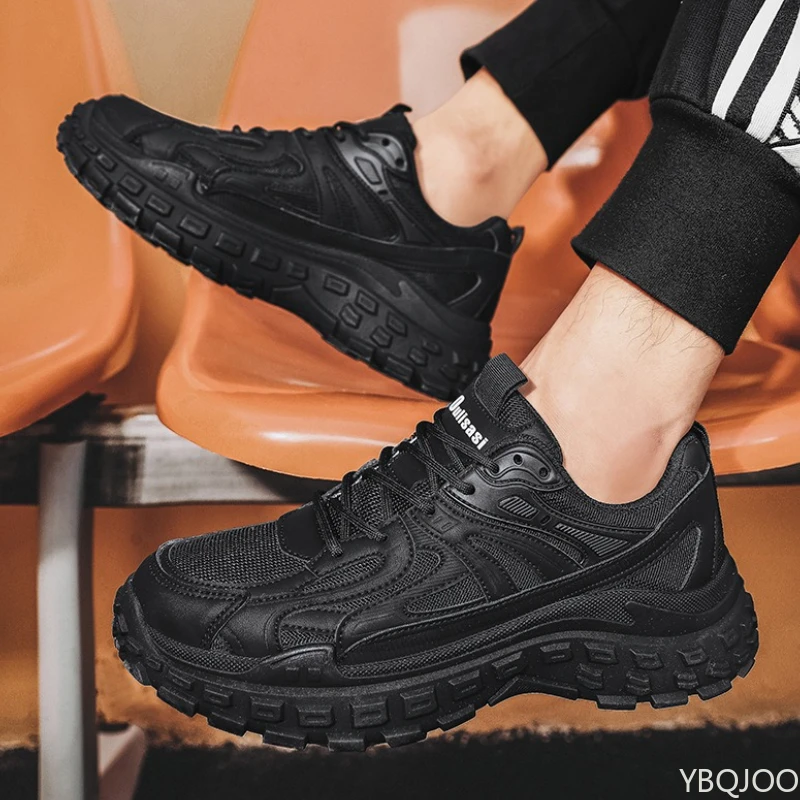 新しいカジュアルで快適なスニーカー、春と秋に最適、シンプルで滑り止め、耐摩耗性、メンズシューズ、ファッショナブルで多用途、厚底シューズ
