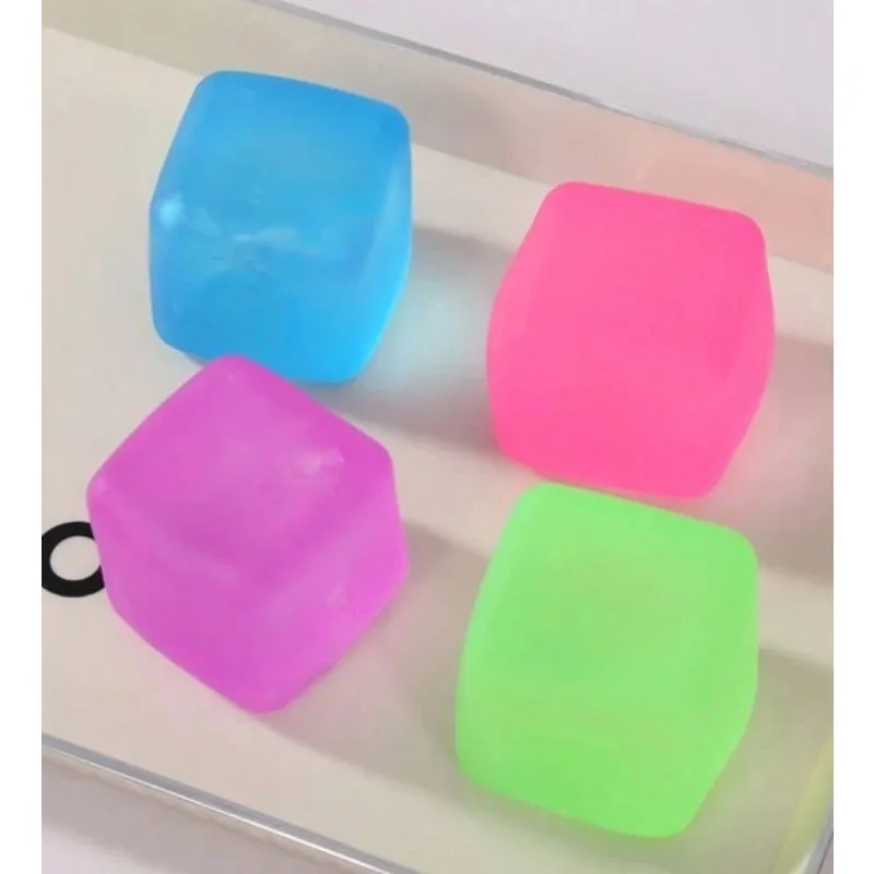 

Square Stress Relief Finger Toy, Suitable For Teenagers And Adults, Mallow Sugar 3-Color Slow Rebound Square Toy