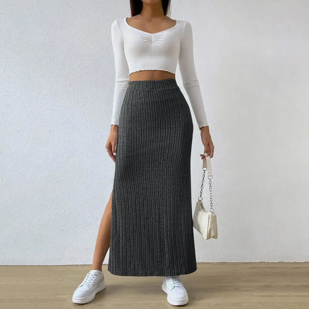 

Lightweight Skirt Elegant Ribbed Maxi Skirt with Side Slits High-waisted Solid Color Long Skirt for Autumn Winter Stylish