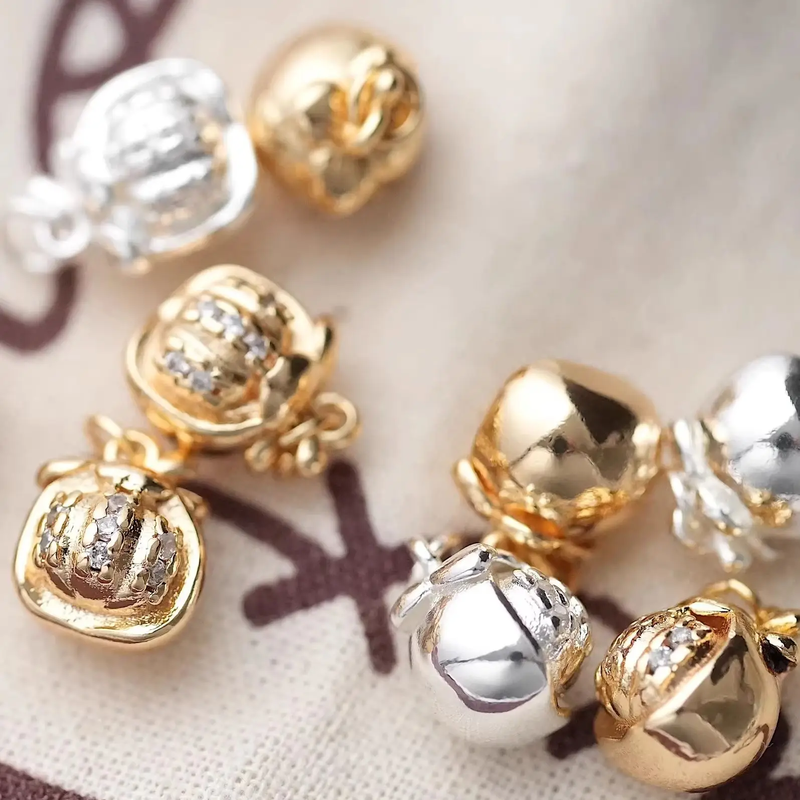 

2 шт., дизайн фруктов хурмы, медный браслет из настоящего золота с цирконом и ожерелье, набор подвесок, ювелирные аксессуары ручной работы «сделай сам»