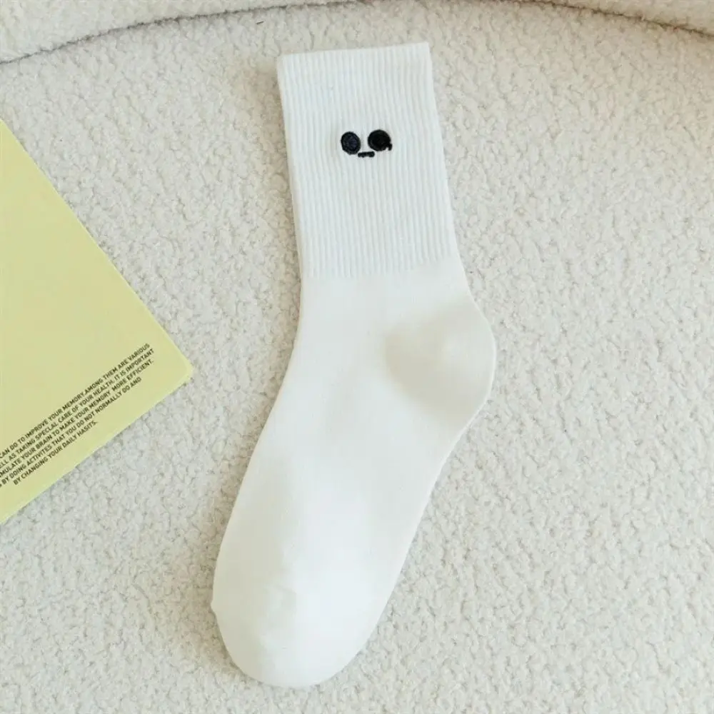 Embroidery Facial Socks Cartoon Skin Friendly Mid-calf Socks Soft and Comfortable Breathable Sports Socks Autumn and Winter