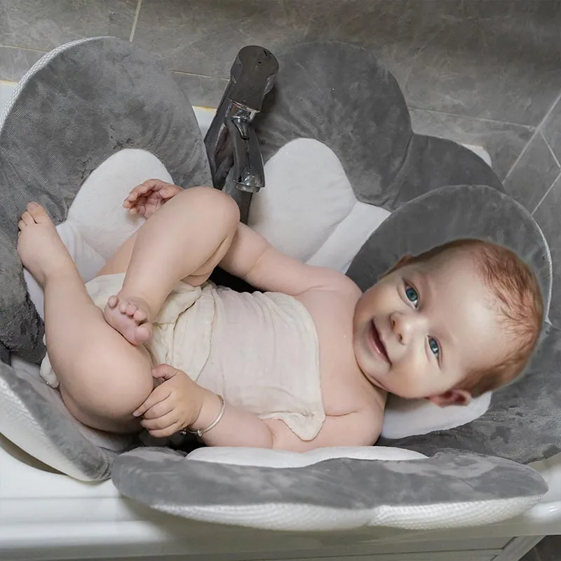 سجادة حمام جديدة على شكل زهرة لعام 2025 مع مقعد بأربعة بتلات، سجادة حمام للأطفال على شكل عباد الشمس، سجادة تسلق للأطفال متعددة الوظائف على شكل زهرة