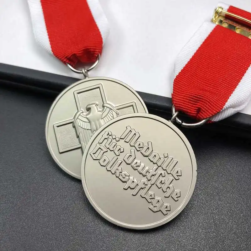 ألمانيا المستوى الثاني الرفاهية الاجتماعية عبر شارة الحرب التذكاري التعميم بروش قلادة الشريط ميدالية الديكور الحرف 1 قطعة