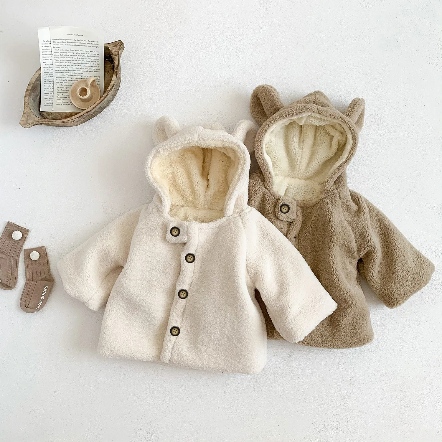 2024 Winter Baby Girls Coat Lambswool Plus Thick Velvet Long Sleeve Hooded Buttons Solid Infant Girls Jacket Toddler Girls Coat