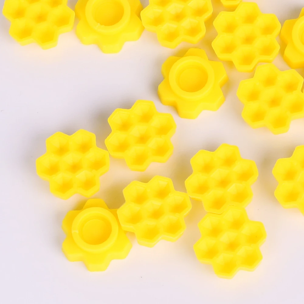 100Pcs Pink Eyelash Extension Glue Cup Honeycomb Shaped Grafting Eyelashes Auxiliary Makeup Tool Tattoo Ink Pigment Container