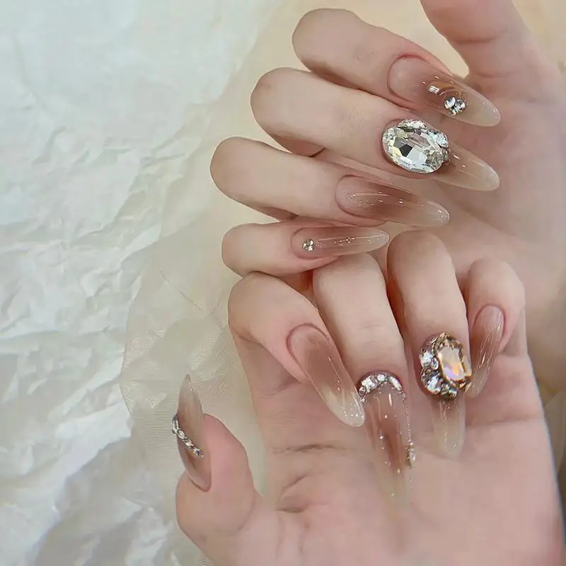 esmalte-de-unha-artesanal-branco-para-arte-de-unhas-realcador-de-beleza-suave-nova-colecao-outono-inverno-puro-desejo-atmosfera-de-fada-org