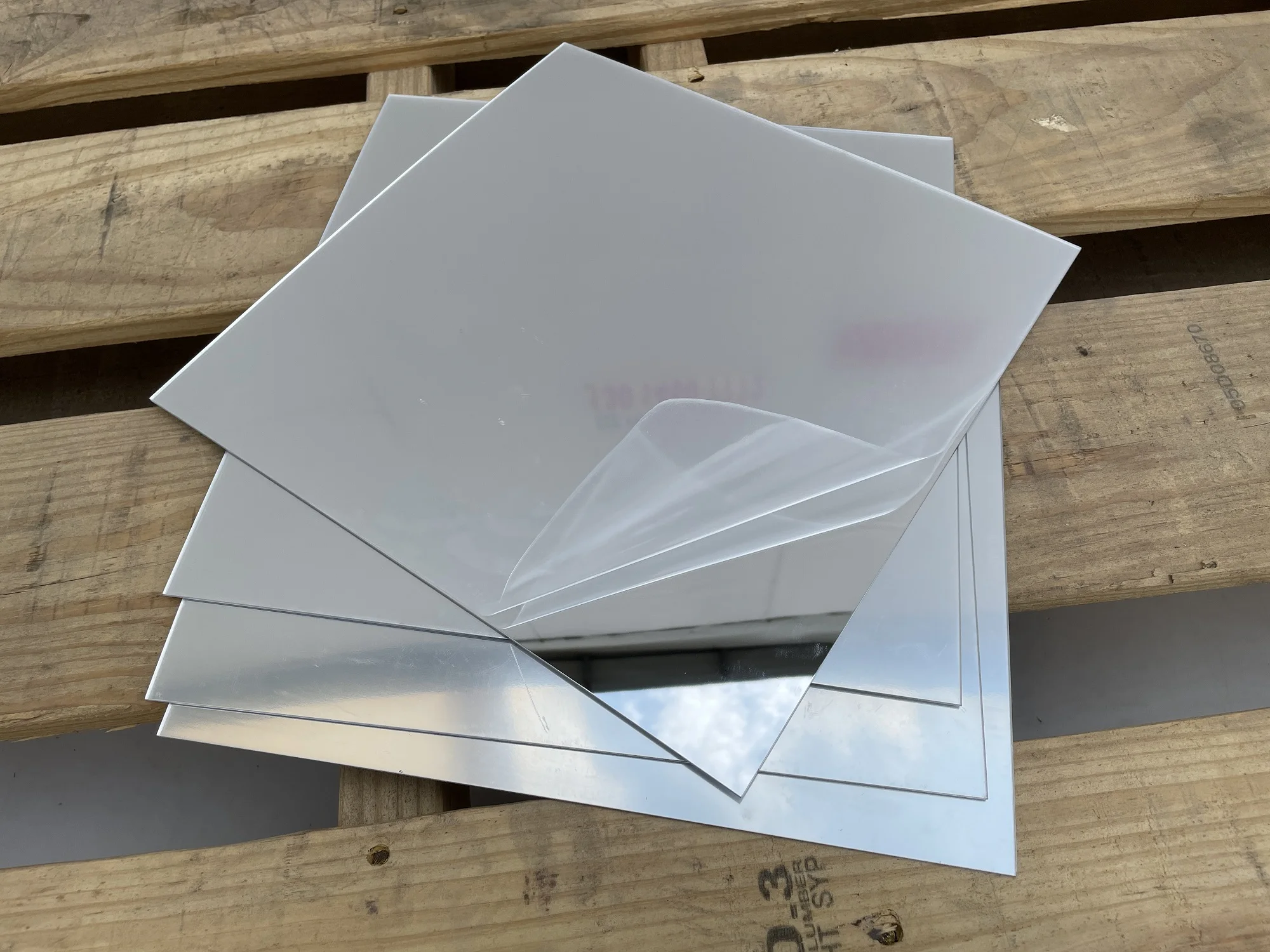 300x300 مللي متر مربع الذاتي لاصق مرآة أكريليك فضية ، غير الزجاج مرايا السلامة للفصول الدراسية الطفل الاطفال غرفة اللعب ديكور جدران المنزل #3