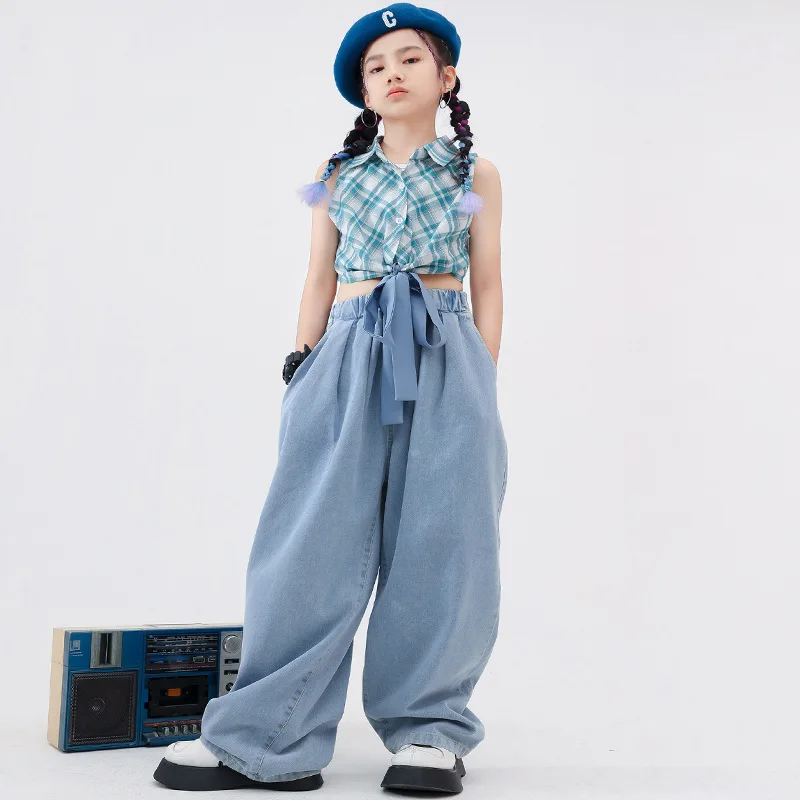 

Новая клетчатая рубашка без рукавов с открытым вырезом для джазовых танцев + джинсы, костюмы для выступлений в групповом стиле для девочек, выступление на подиуме