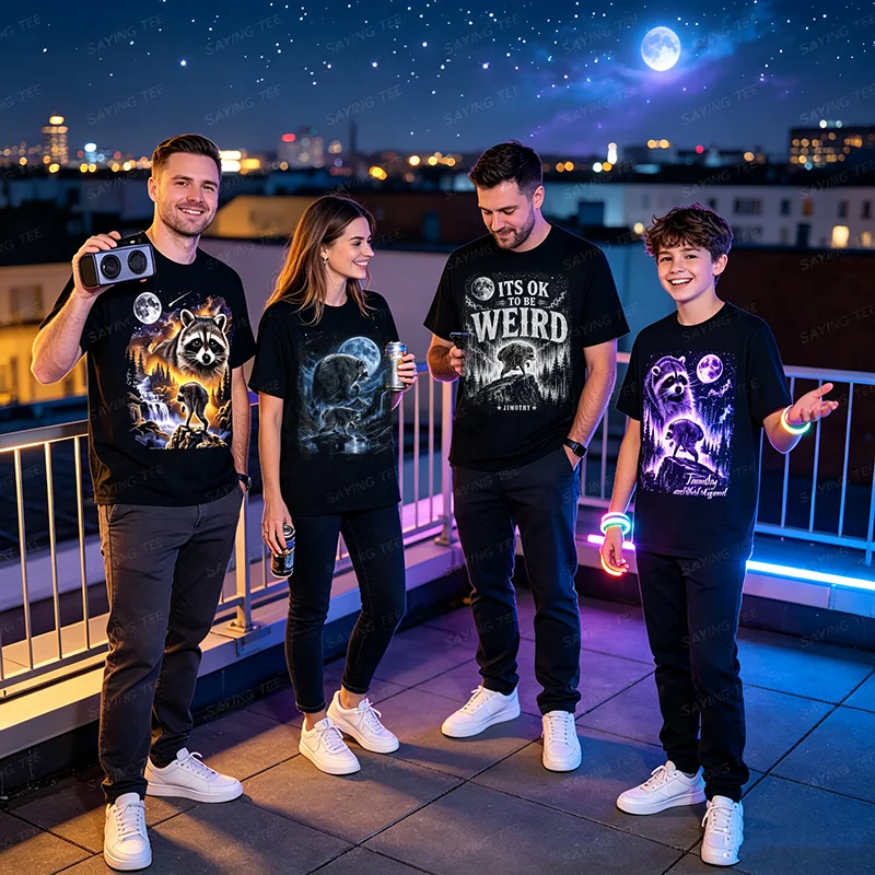 Jimothy Raccoon Moonlit Lustiges Jimothy Outfit aus Seattle Trendiges T-Shirt Y2k Retro Raccoon Howling At The Moon Graphic Outfit – Detail 2