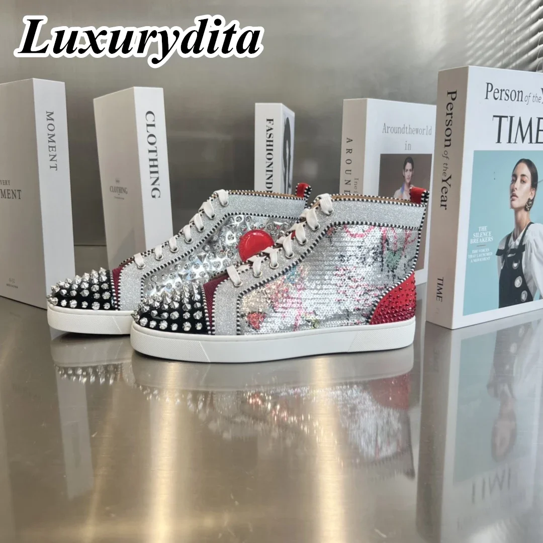 

Top Quality Womens Trendy Casual Sneakers Luxury Mens Real Leather Tennis Shoes Designr Red Soled Tide Lovers Rivet Shoes HJ0983