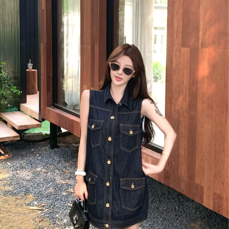 

Vintage French Style Denim Dress Women Sleeveless A Line Silhouette 2026 Summer New Loose Fit Single Breasted Mini Skirt