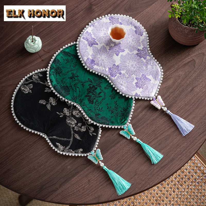

Creative Beaded Brocade Gourd Tea Table Mats Boutique Dinner Table Cloth Mat Drink Coaster Tea Services Accessories Decoration
