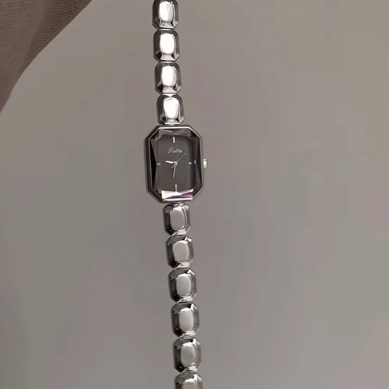 Quartz watch niche square trend 2025 new steel belt temperament fashion high sense girls watch birthday gift