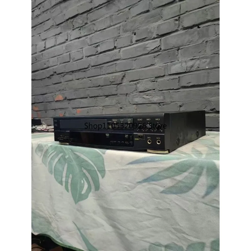 VHS VCR Player and Video Converter, Transfer Home Movies To DVD or Digital File Via USB, Compatible with TV, Preserve Old Video