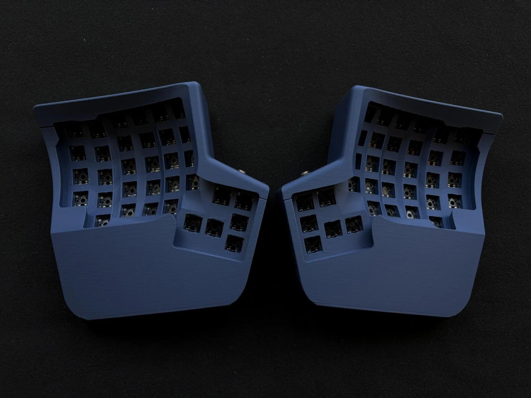 Kinesis360 منحني سبليت لوحة المفاتيح عدة مخصصة 2.4G دونغل قارورة لاسلكية ميزة سبليت لوحة المفاتيح الميكانيكية Hotswap لعبة لوحة المفاتيح