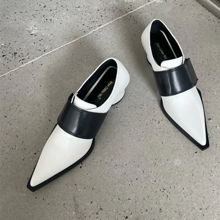 2022 New Dress Office Women Pumps Spring Summer Mature Retro PU Leather Fashion Chain Pointed Toe Thick Heels Shoes Woman