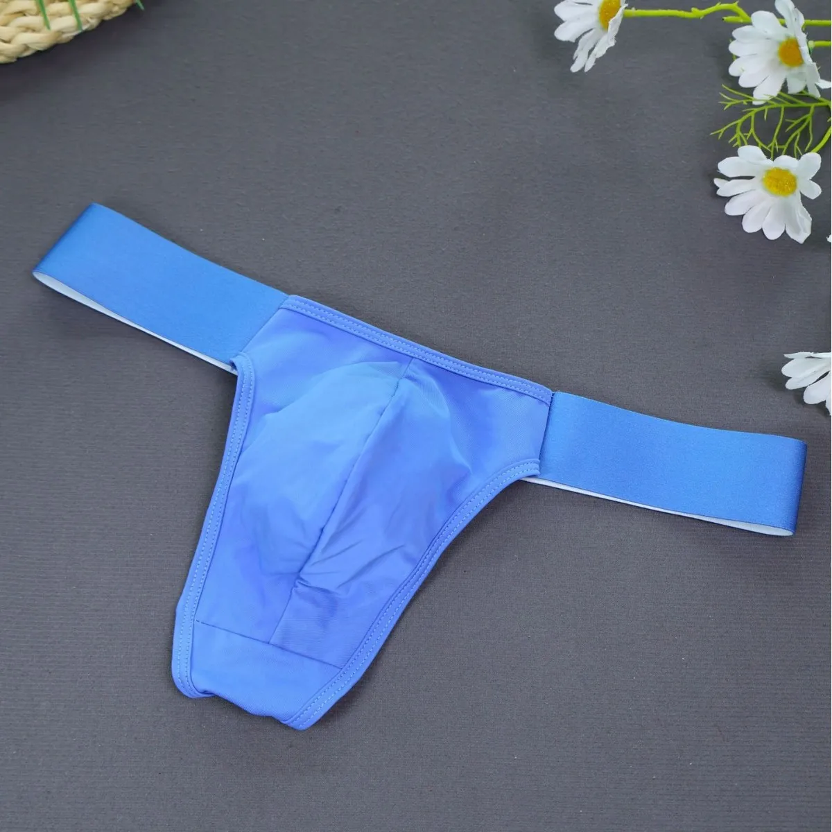 

Ice Silk T Back Thong for Men Sexy Low-Waist Big Pouch G-string Comfortable Underwear Sexy Smooth Breathable Wide Belt G-string