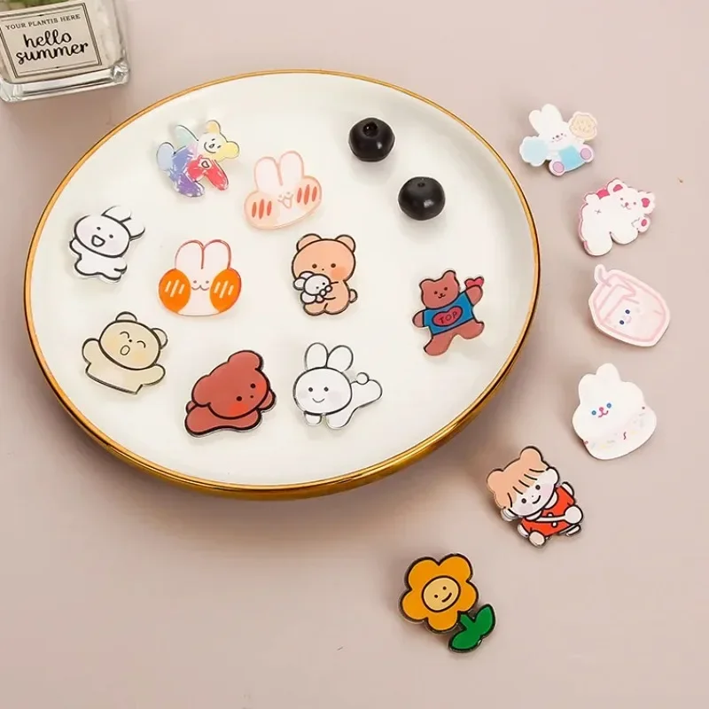 2PCS Random Cute Cartoon Girl Bear Rabbit Acrylic Brooch Ins Badges Denim Lapel Anime Pin for Pencil Bag Backpack Clothes DIY