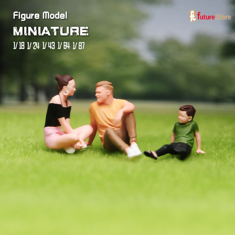 Figura em miniatura 1/87 1/64 1/43 1/24 1/18 uma família de três passeios sentar na grama diorama mini boneca cena adereços modelo decoração artesanato