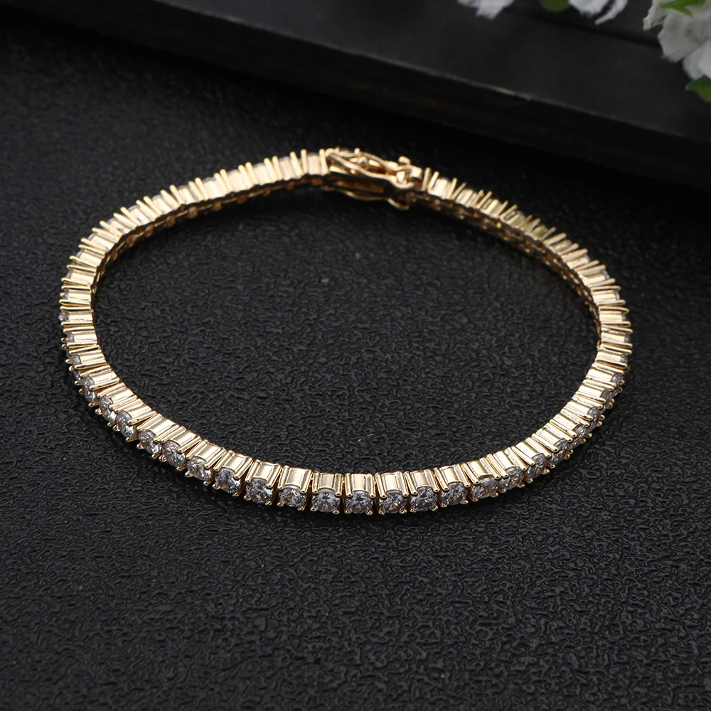 

Exquisite square Women Bangle Cubic Zirconia Fashion Beautiful Jewelry For Wedding Party High Quality Gift ﻿B301